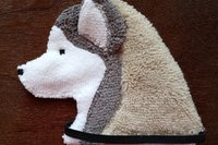Dog shaped cleaning cloth for cell phones and eyeglasses
