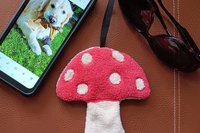 Smudge Shroom Microfiber Covert Cleaning Cloth