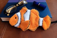 Smudge Fish: Clownfish Microfiber Covert Cleaning Cloth
