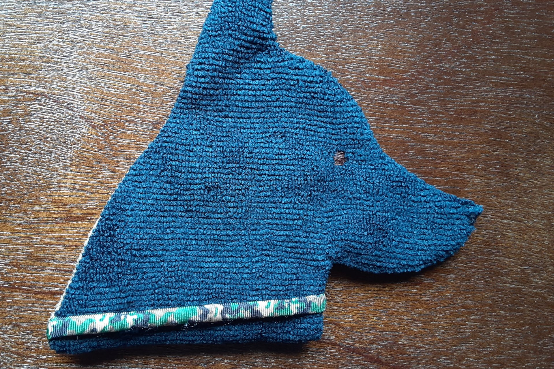 Back of Smudge Dog. Design on front only.