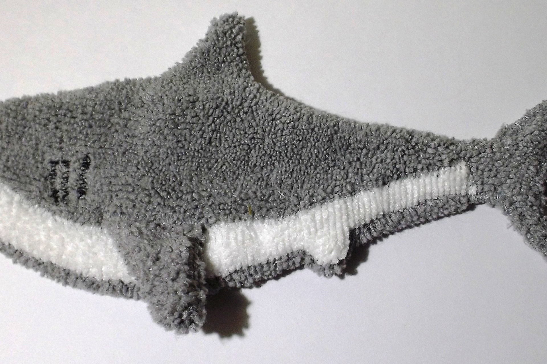 Smudge Fish: Shark Microfiber Covert Cleaning Cloth