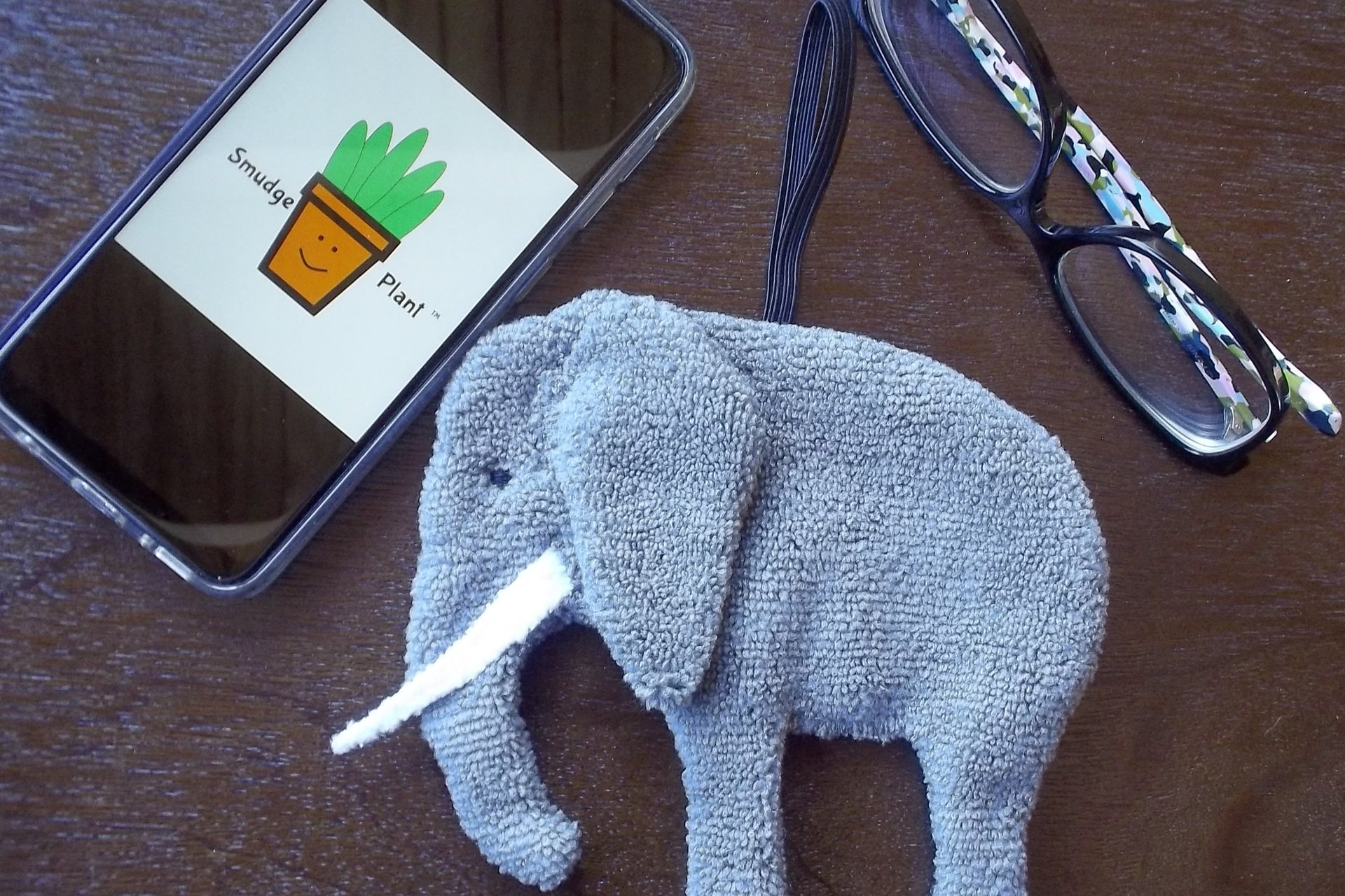 Smudge Safari: Elephant Microfiber Covert Cleaning Cloth