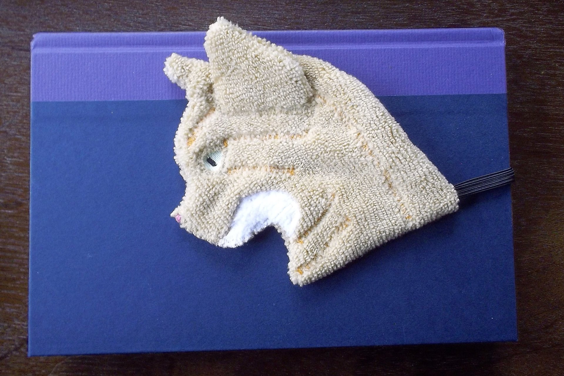 Smudge Cat "Frankie" Microfiber Covert Cleaning Cloth