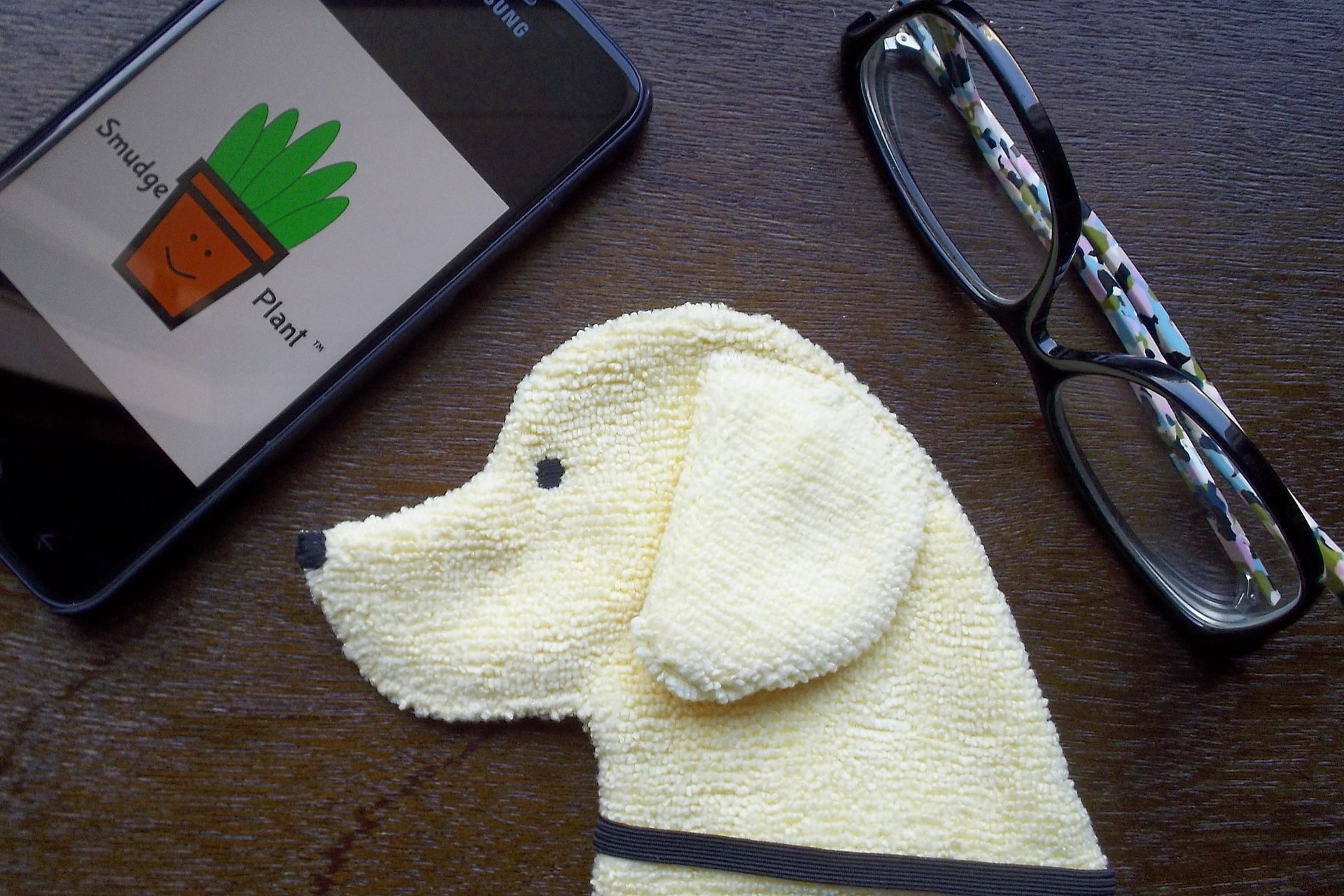Smudge Dog Retriever "Joe" Microfiber  Covert Cleaning Cloth, Golden/Labrador Re