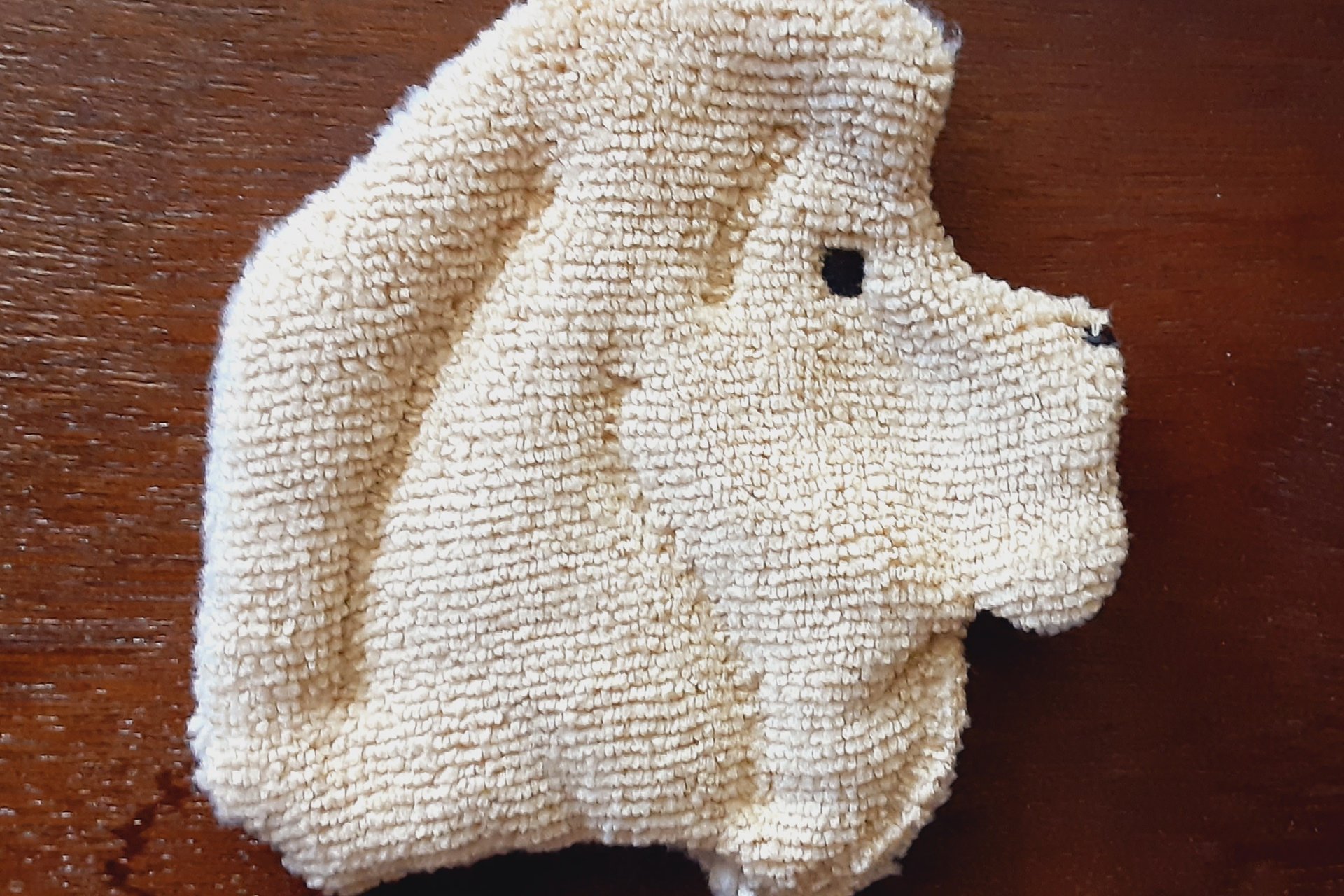Smudge Safari: Lion Microfiber Covert Cleaning Cloth