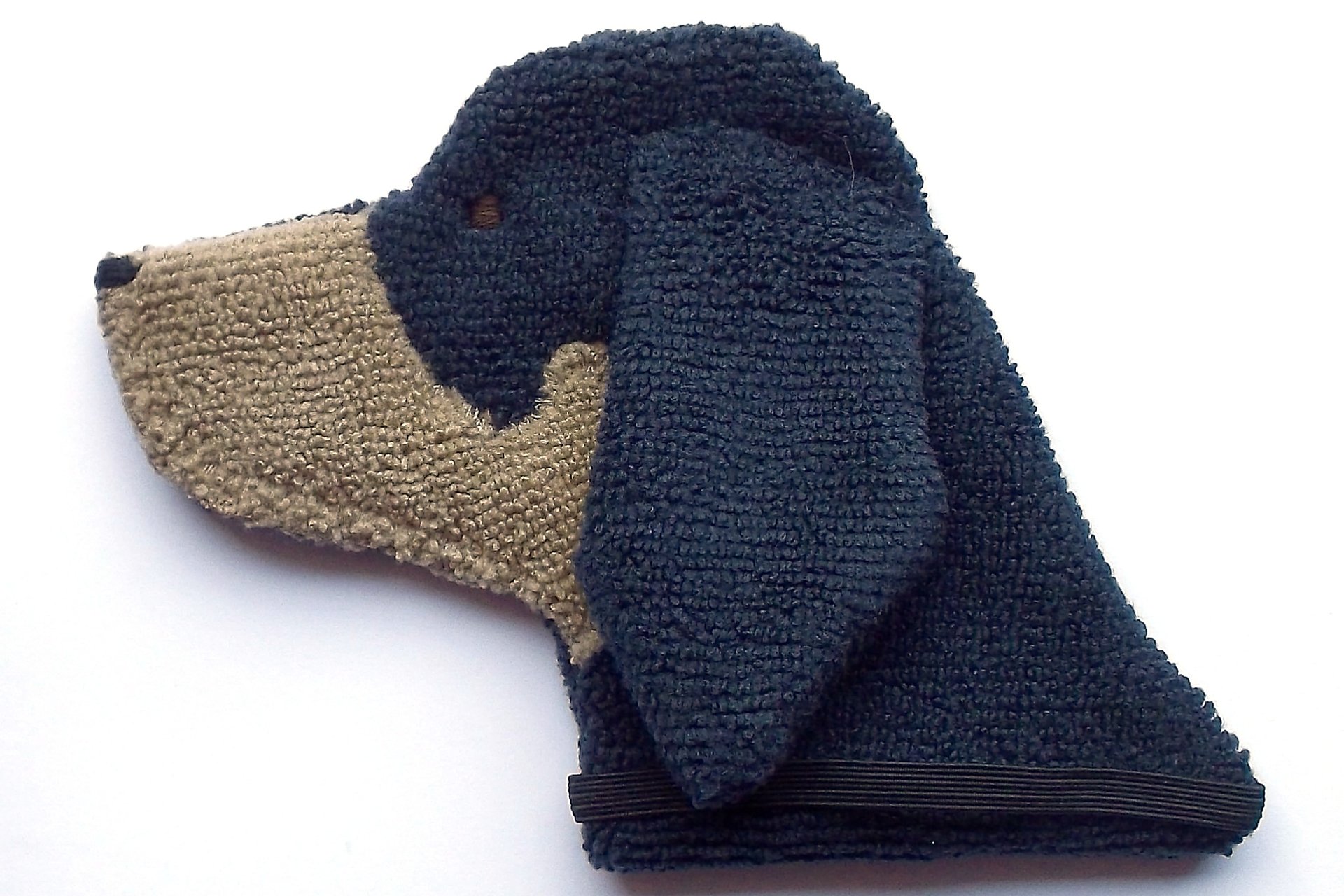 Black and Tan Coonhound shaped cleaning and polishing cloth.