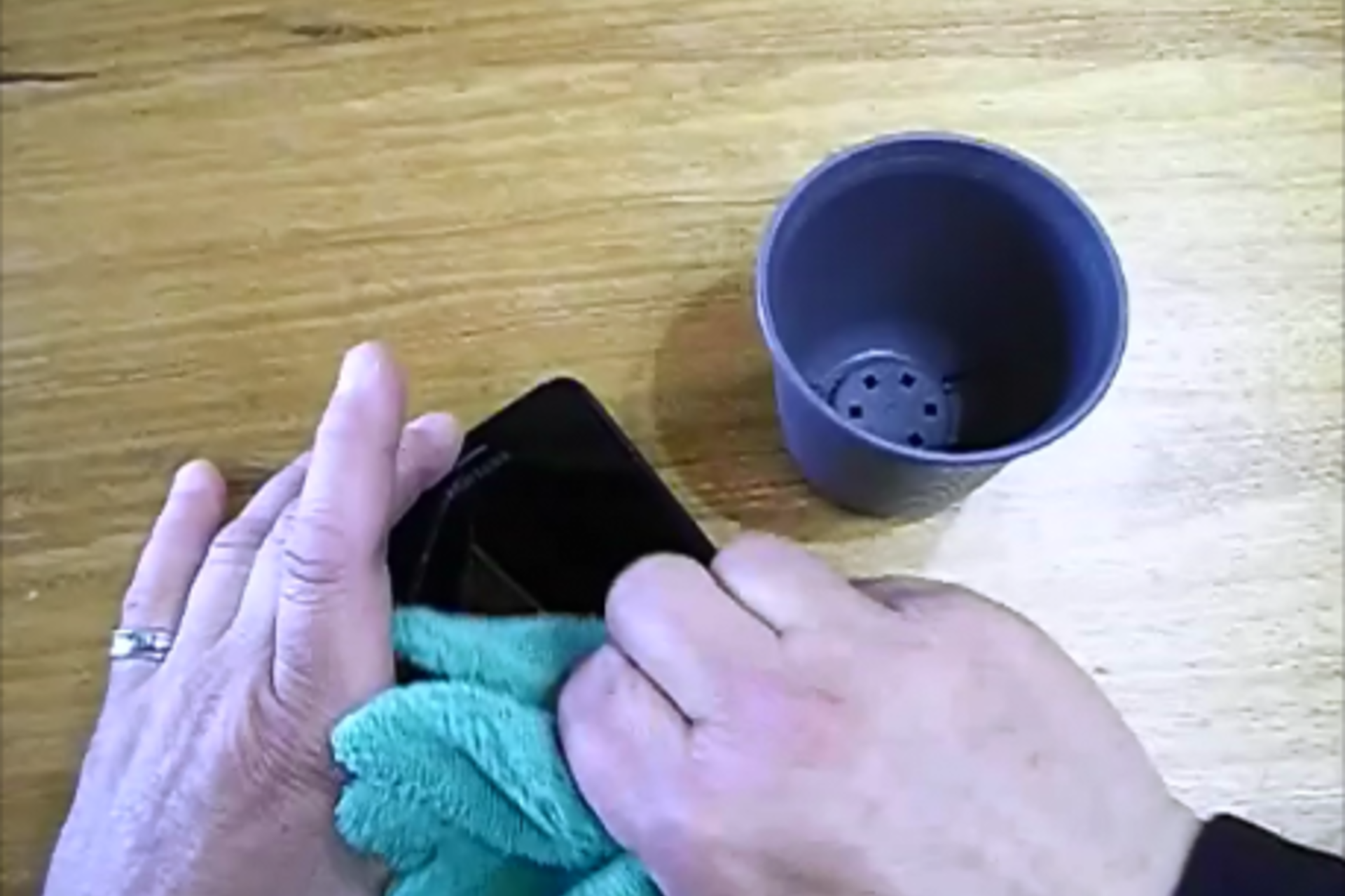 Smudge Plant in use