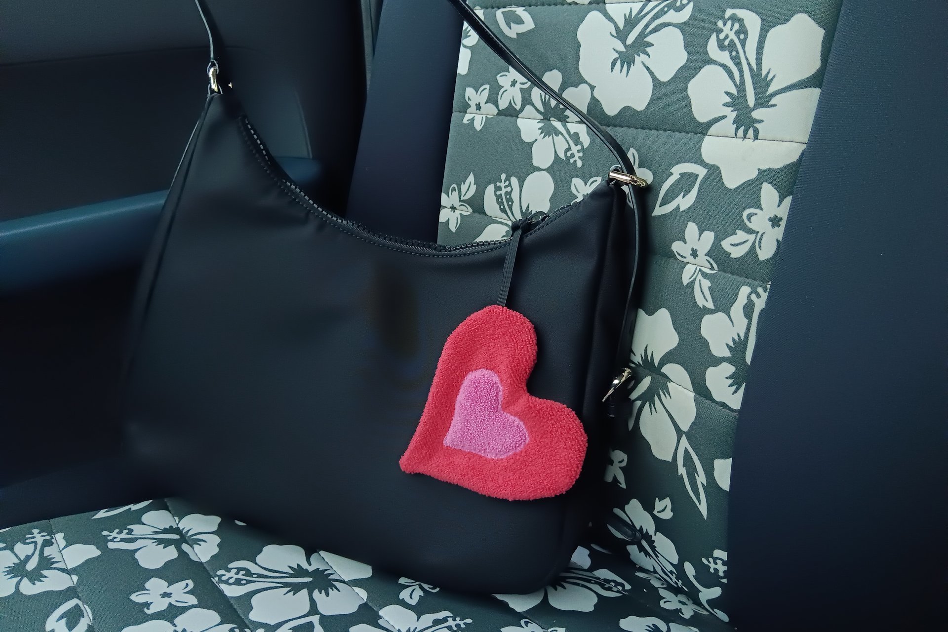 Smudge Heart Microfiber Covert Cleaning Cloth