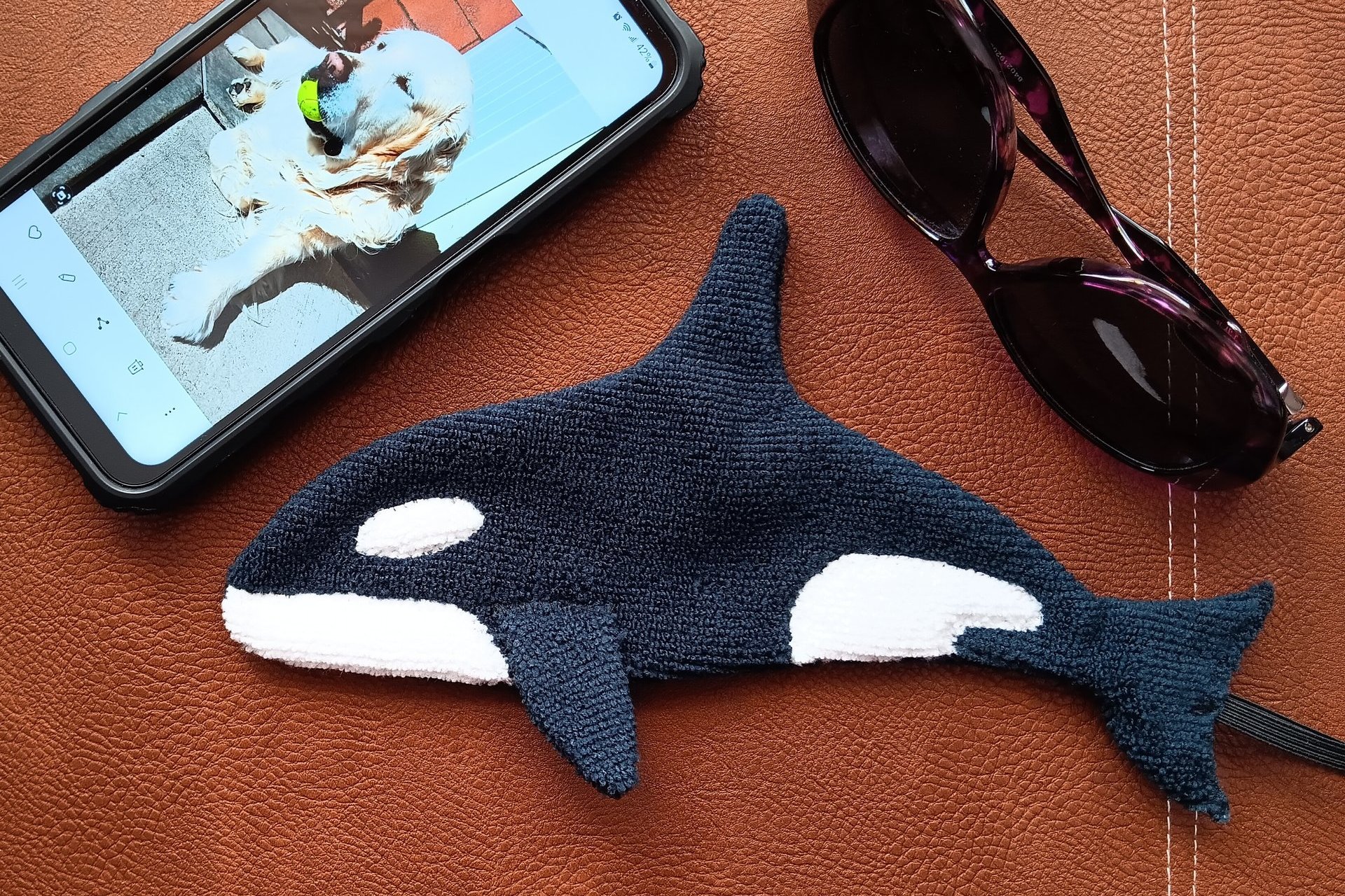 Smudge Fish: Killer Whale Microfiber Covert Cleaning Cloth