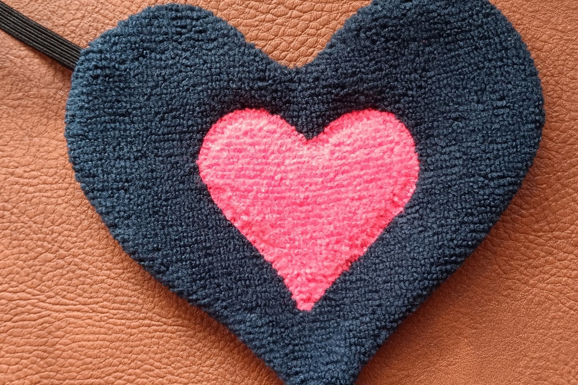 Smudge Heart Microfiber Covert Cleaning Cloth