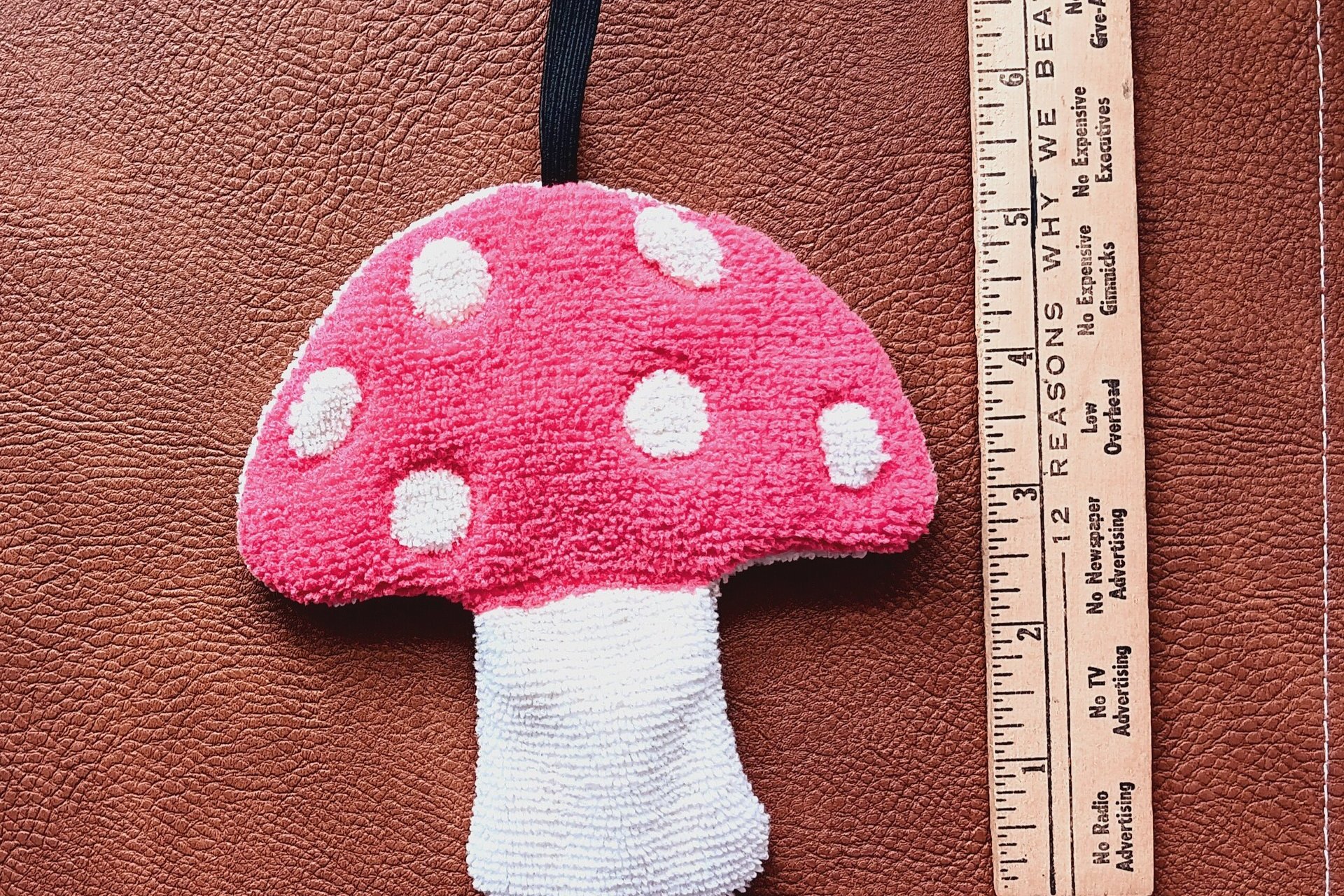 Smudge Shroom Microfiber Covert Cleaning Cloth