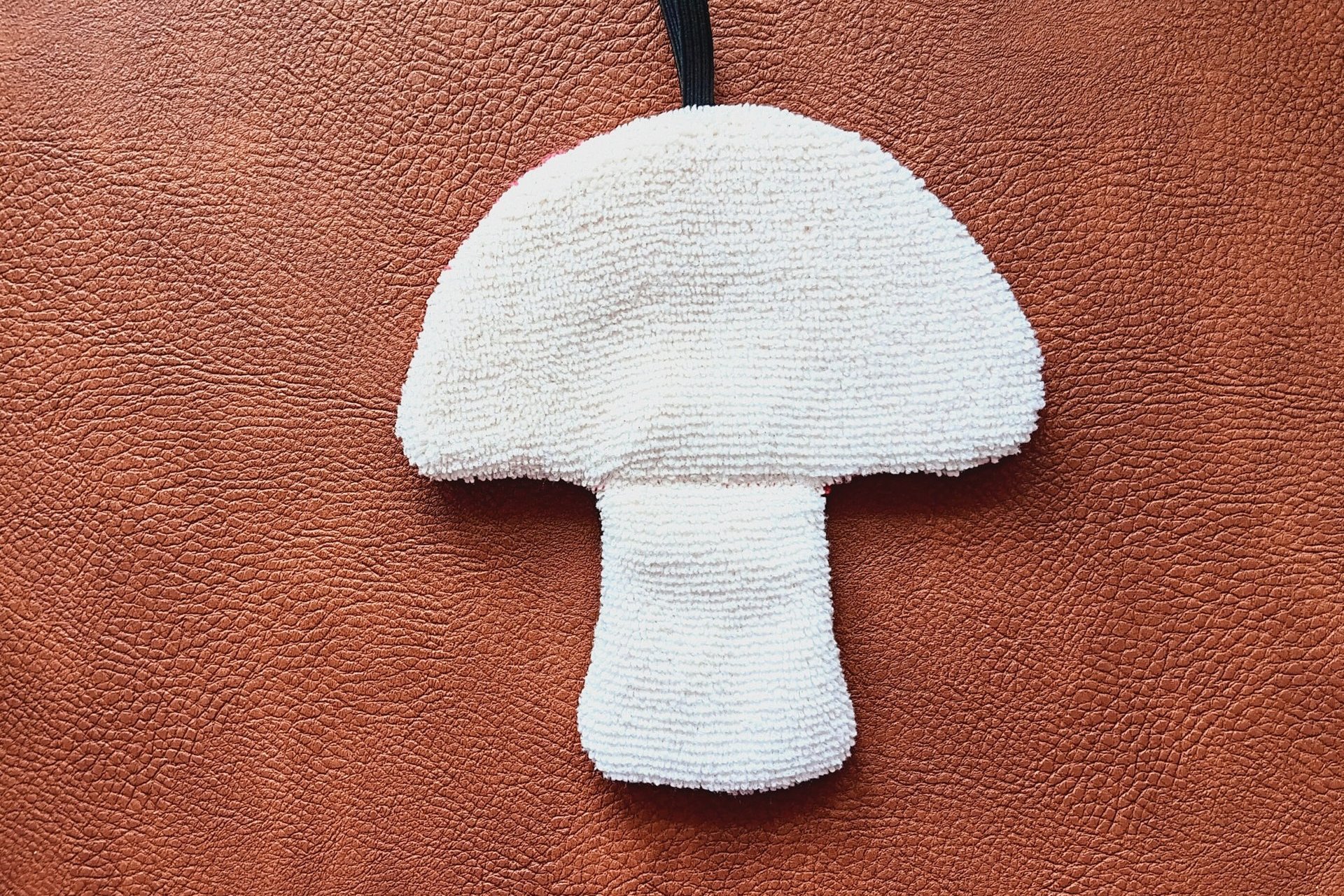 Smudge Shroom Microfiber Covert Cleaning Cloth