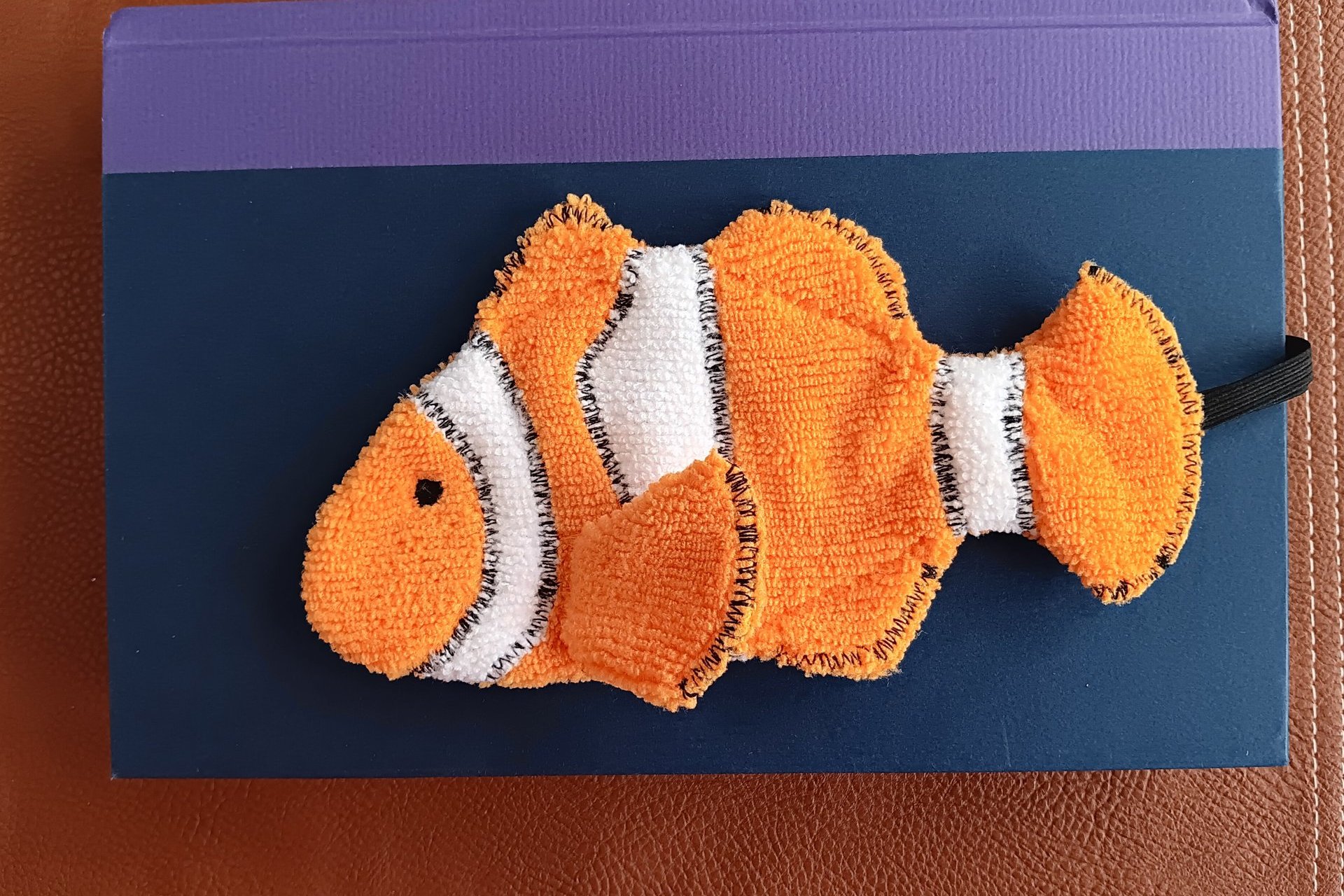 Smudge Fish: Clownfish Microfiber Covert Cleaning Cloth