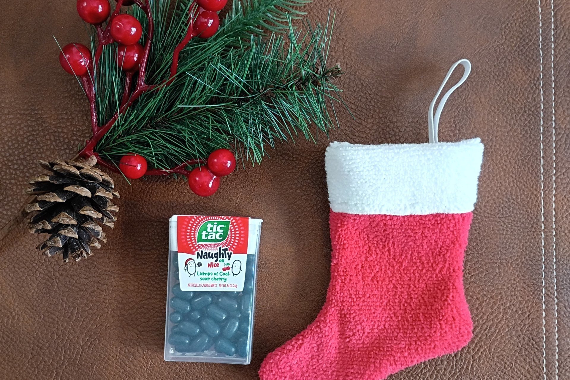 Smudge Stocking Microfiber Covert Cleaning Cloth and Gift Card Holder