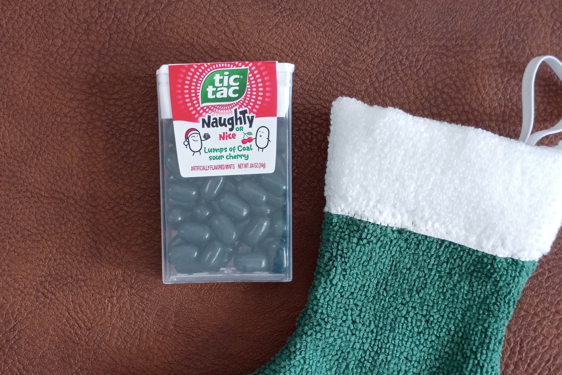 Smudge Stocking Microfiber Covert Cleaning Cloth and Gift Card Holder