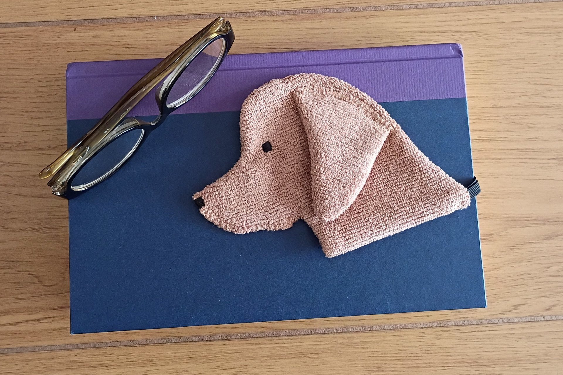 Smudge Dog Retriever "Gibby" Microfiber Cleaning Cloth, Golden/Labrador Retriever