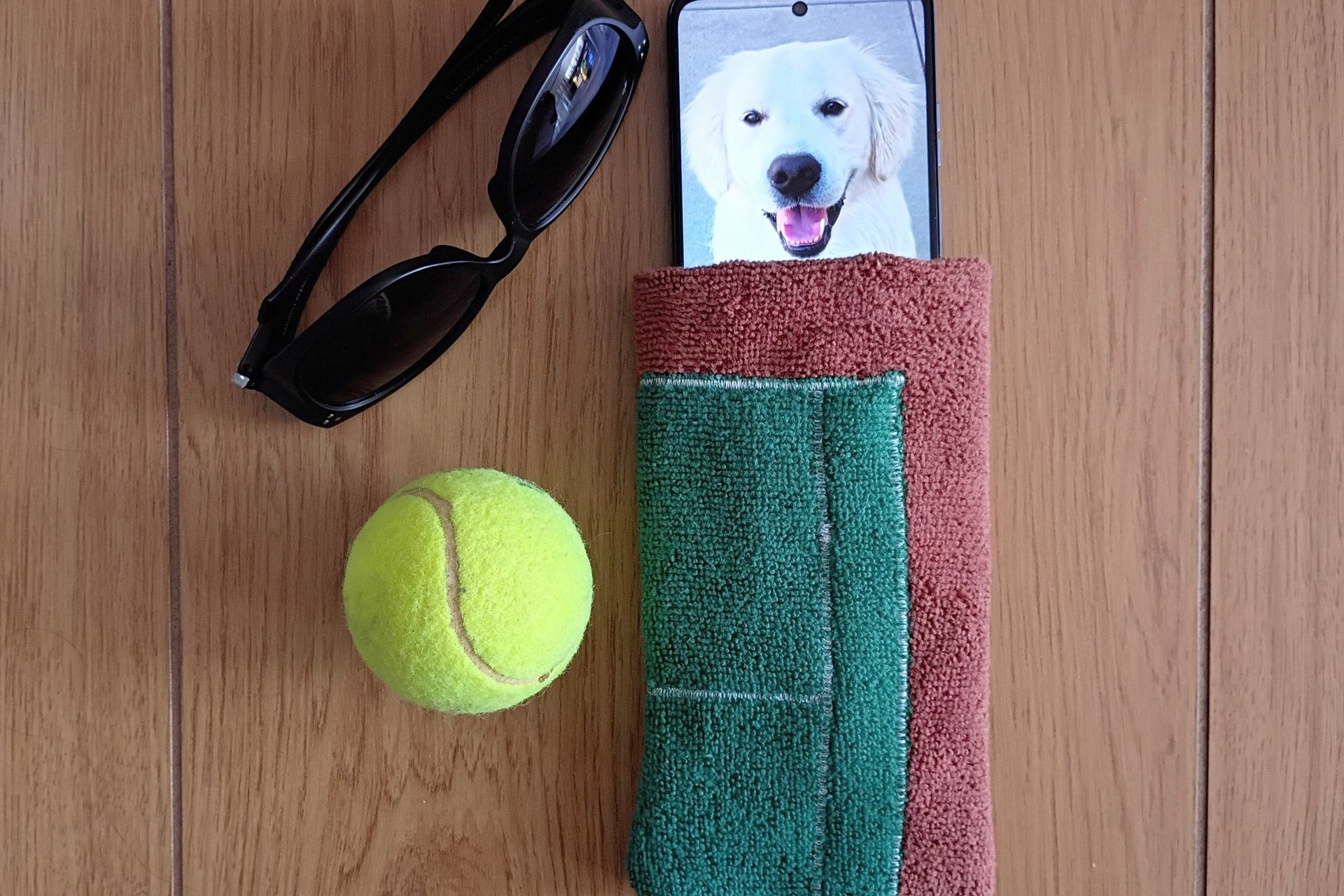 Tennis Themed Microfiber Glasses/Cellphone Case, Cleaner and Case in One!