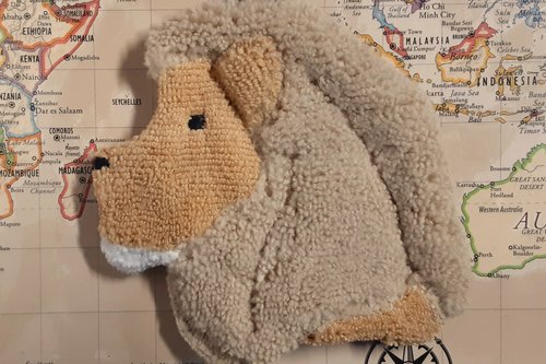 Smudge Safari: Lion Microfiber Covert Cleaning Cloth